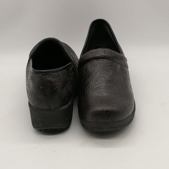 Safe T Step Womens Clog Shoe Brown Embossed Slip On Loafer Round Toe Wedge 9 - Picture 3 of 10